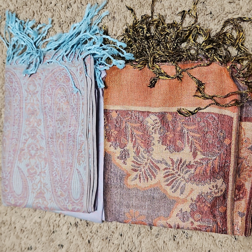 Two Wrap / Shaw (2)